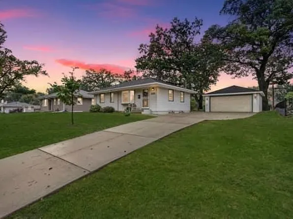 6736 Regent Ave N, Brooklyn Center, MN 55429