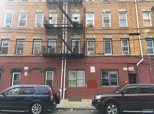 89 4th St APT 32, Passaic, NJ 07055