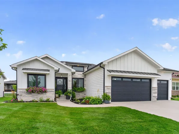 218 31st St SE, Altoona, IA 50009