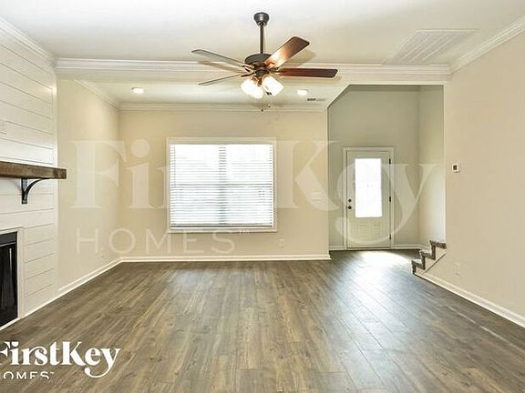 3rd image of 1500 Kingbird Dr