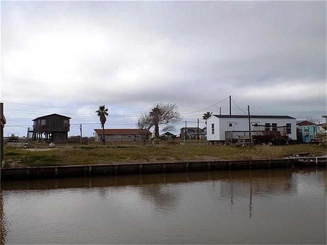 1st image of 2313 Gulfview Dr