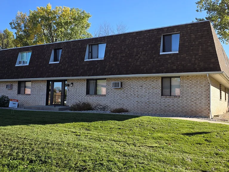 2500 Honey Lou Ct #202 — Photo 2