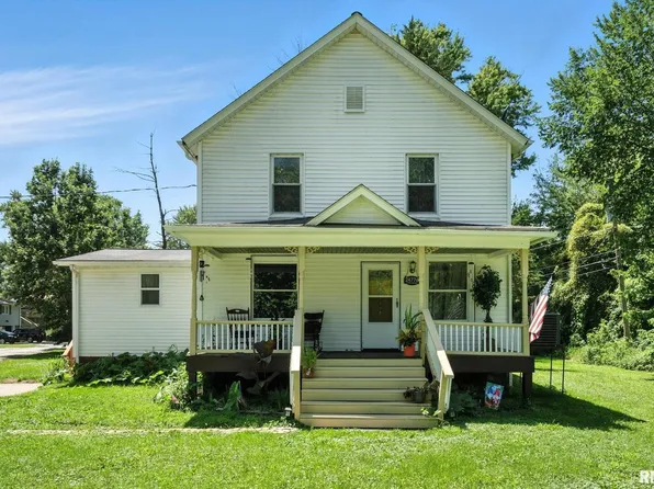 24776 178th St, Pleasant Valley, IA 52767