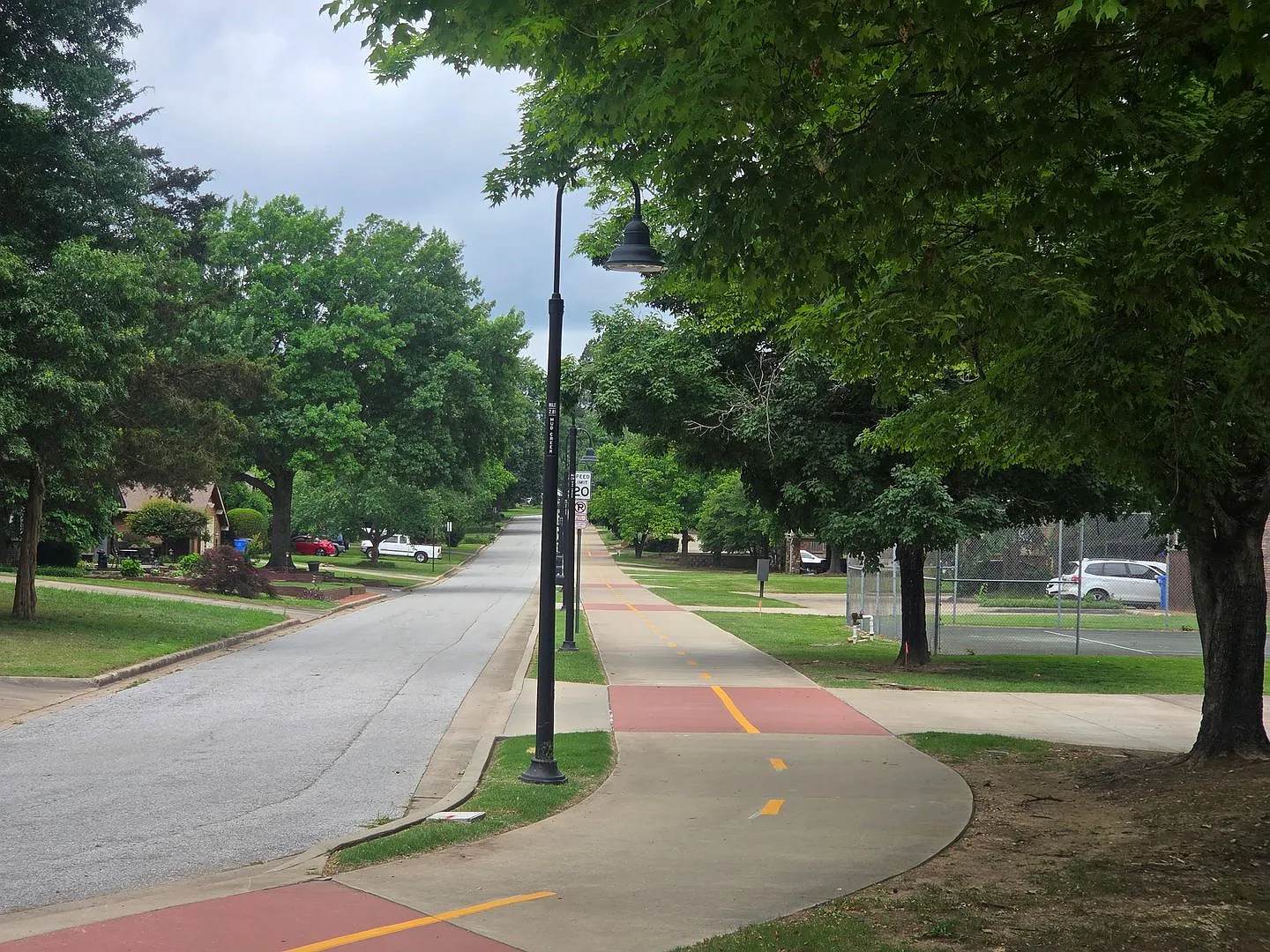 Golf Course Views & Trailside Living! Charming 2 Bed, 1.5 Bath Condo Near Sweetbriar Park! — Photo 3