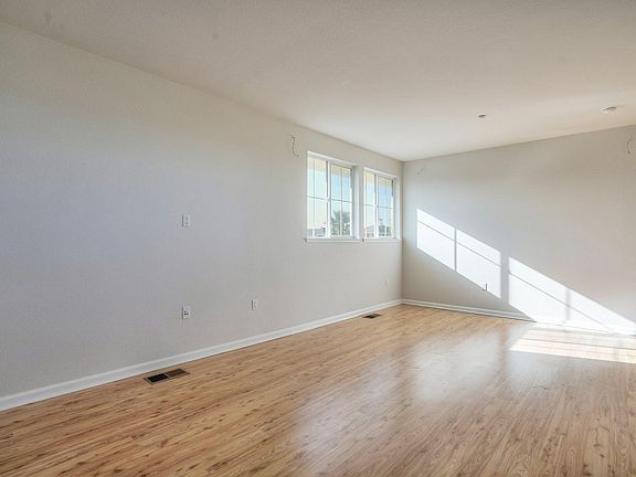 4th image of 1608 Northshore Dr
