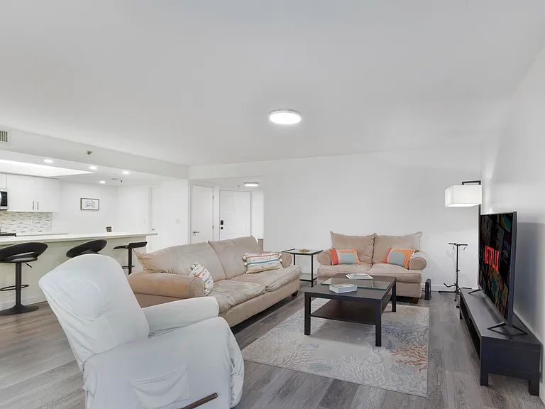 955 Egret Cir #402 — Photo 12