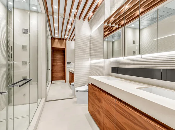 8 River Terrace image 14 of 26