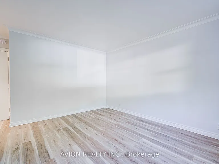 882 Broadview Ave #2 — Photo 10