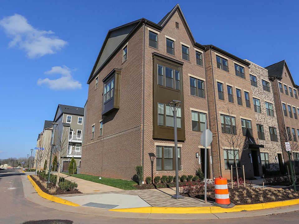 1st image of 45116 Kincora Dr #504