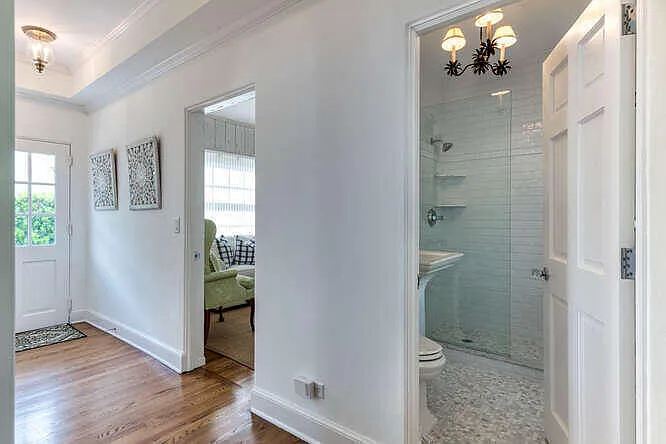 229 Pendleton Ave — Photo 16