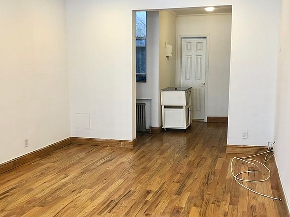 5th image of 1433 1st Ave #5N