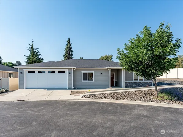183 Pershing Circle, Wenatchee, WA 98801