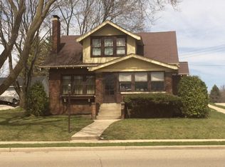 500 W State St, Burlington, WI 53105