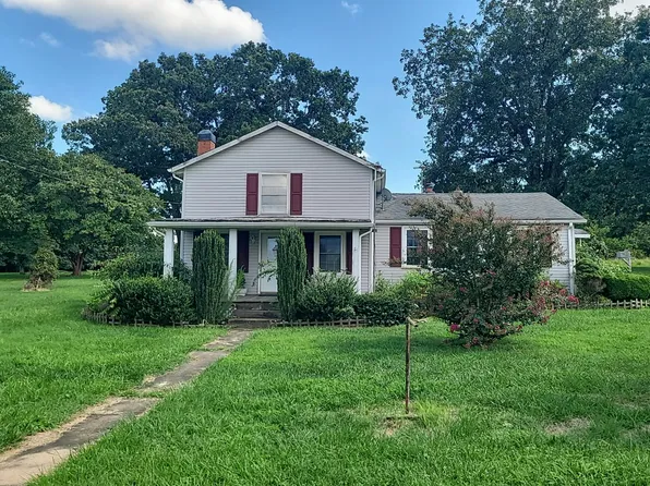 1240 Chalk Level Rd, Chatham, VA 24531
