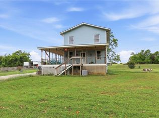 7410 SW 10th St, Columbus, KS 66725