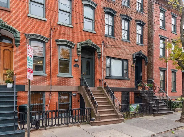 34 Erie Street image 1 of 21