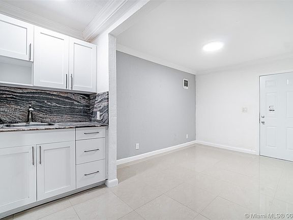 3rd image of 912 NW 55th Ter