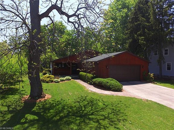 3rd image of 25949 Garfield Ave