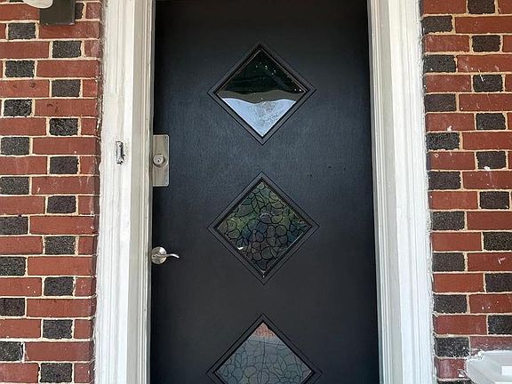 4th image of 5124 N Carlisle St