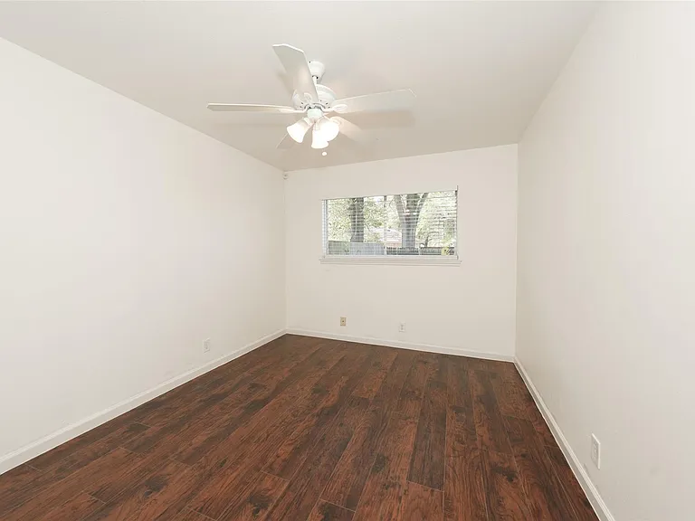 5375 Little John Ln — Photo 8