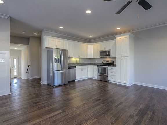3rd image of 7852 W 158th Cir #1