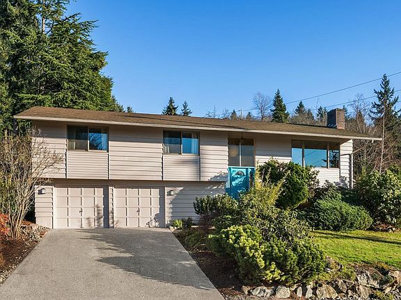 2nd image of 2314 137th Pl SE