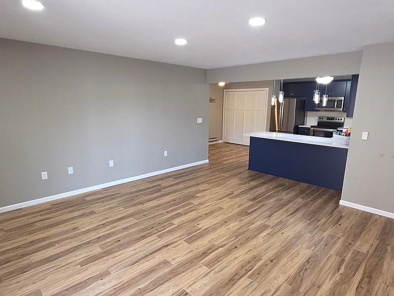 652 Westfield Way — Photo 4