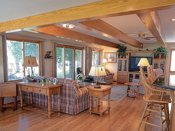 4th image of 151 Beaver Shores Dr