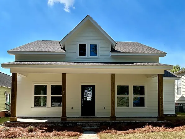 103 Jasmine Way, Troy, AL 36079