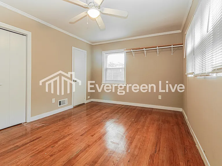 143 W Rosemary Rd — Photo 7