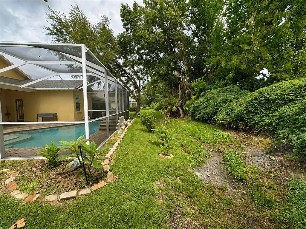 4 bed, 3.0 bath, 2354 sqft, $3,500 — Photo 4