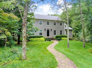 323 Potters Ln, Granville, OH