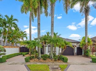 19953 NW 78th Ave, Hialeah, FL 33015
