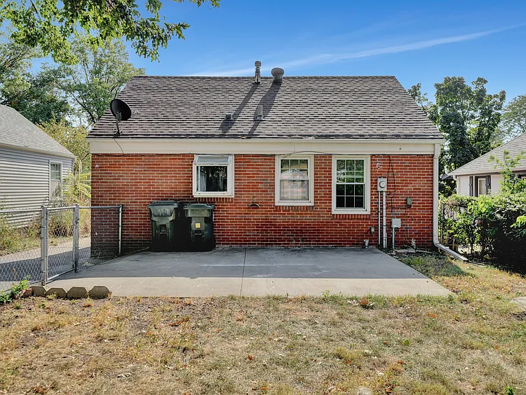 3534 B St — Photo 18