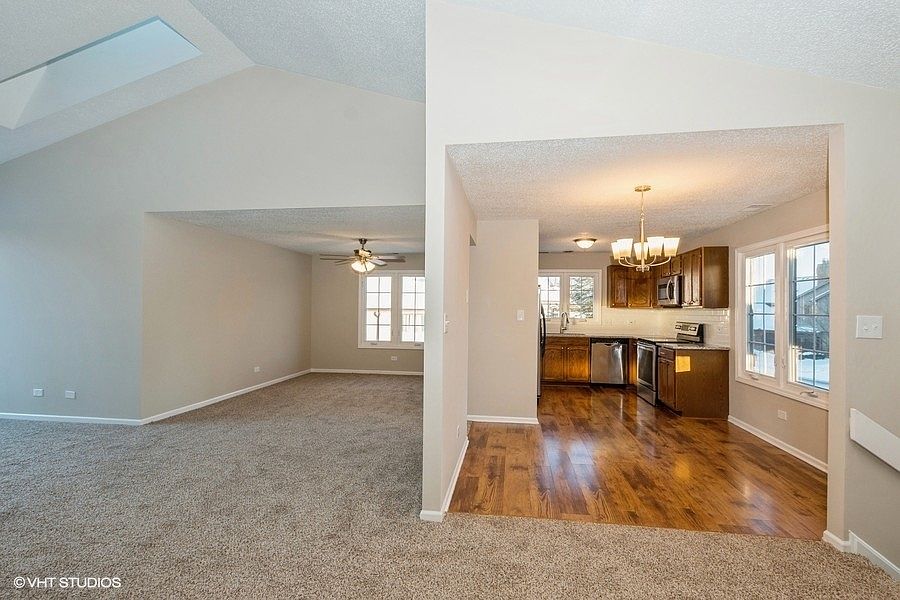 7826 W Arquilla Dr Palos Heights IL Zillow