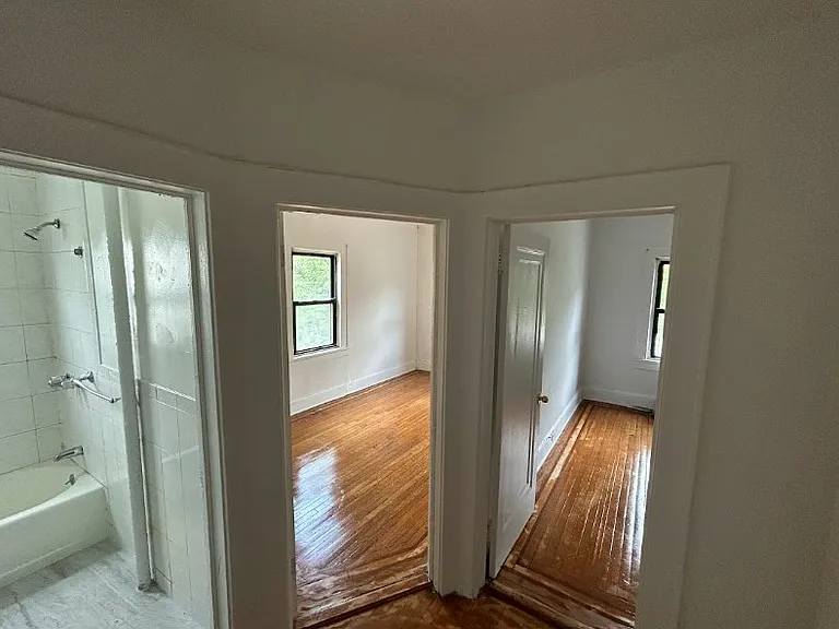 110 Purser Pl #2L — Photo 6
