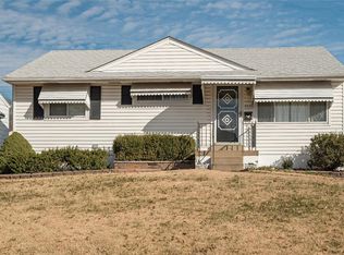 4339 Fatima Dr, Saint Louis, MO