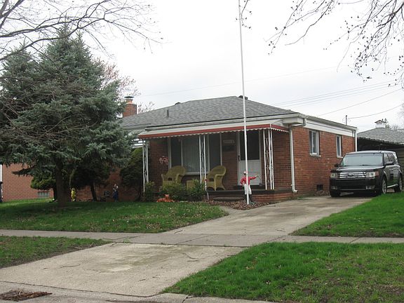 2nd image of 23516 Filmore St
