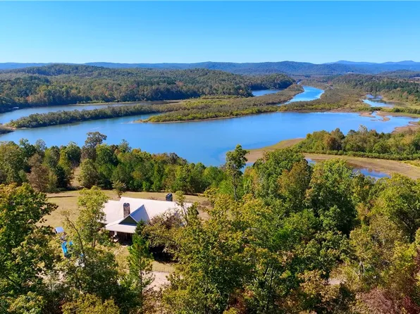 284 River Rd, Westminster, SC 29693