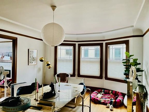 5th image of 975 Holloway Ave