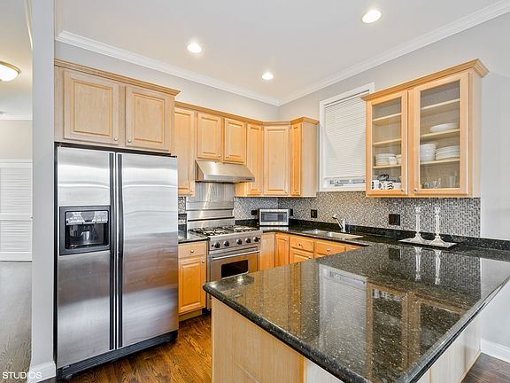 4th image of 2651 N Orchard St #2