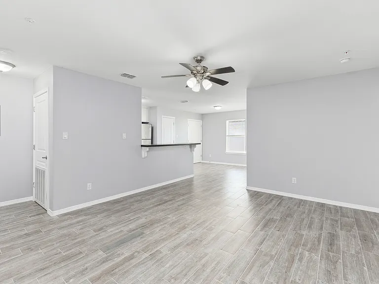 Amarville Apartments and Townhomes — Photo 44