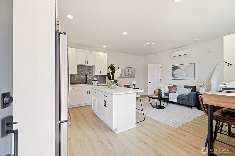 2nd image of 1702 Rainier Avenue #B