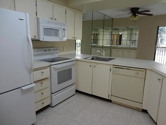 2nd image of 1605 S Us Highway 1 APT D205