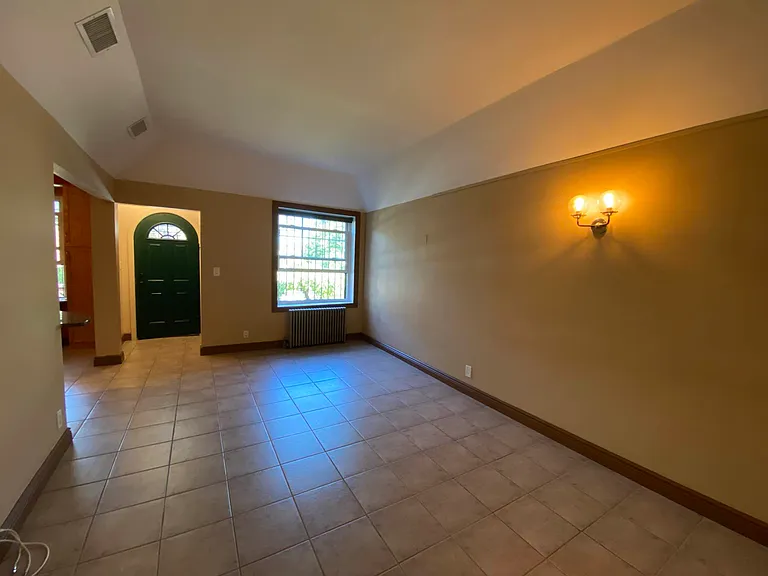 6653 Alderton St — Photo 12
