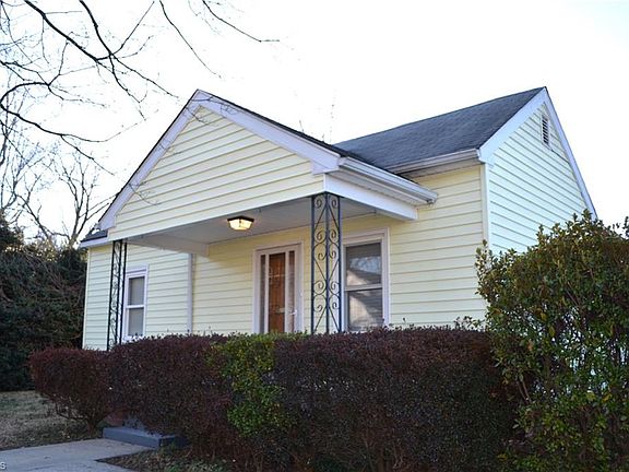 2nd image of 1307 Bogart St