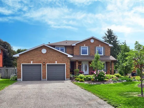 46 Douglas Dr, North Dumfries, ON N0B 1E0