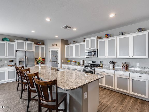 3rd image of 3515 N BROOKLYN Drive