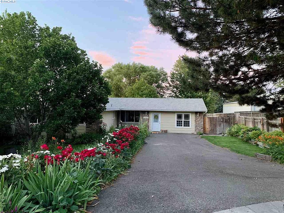 1st image of 3903 S Underwood Pl