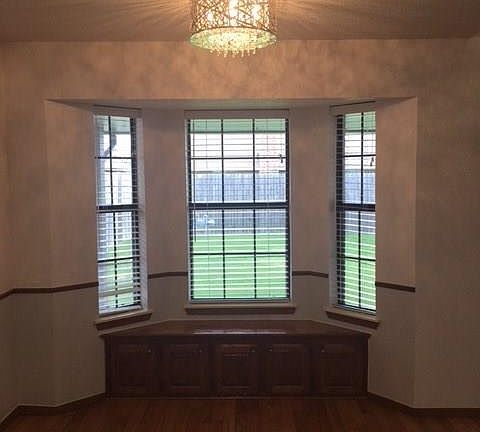 3rd image of 13028 Willowcrest Ln